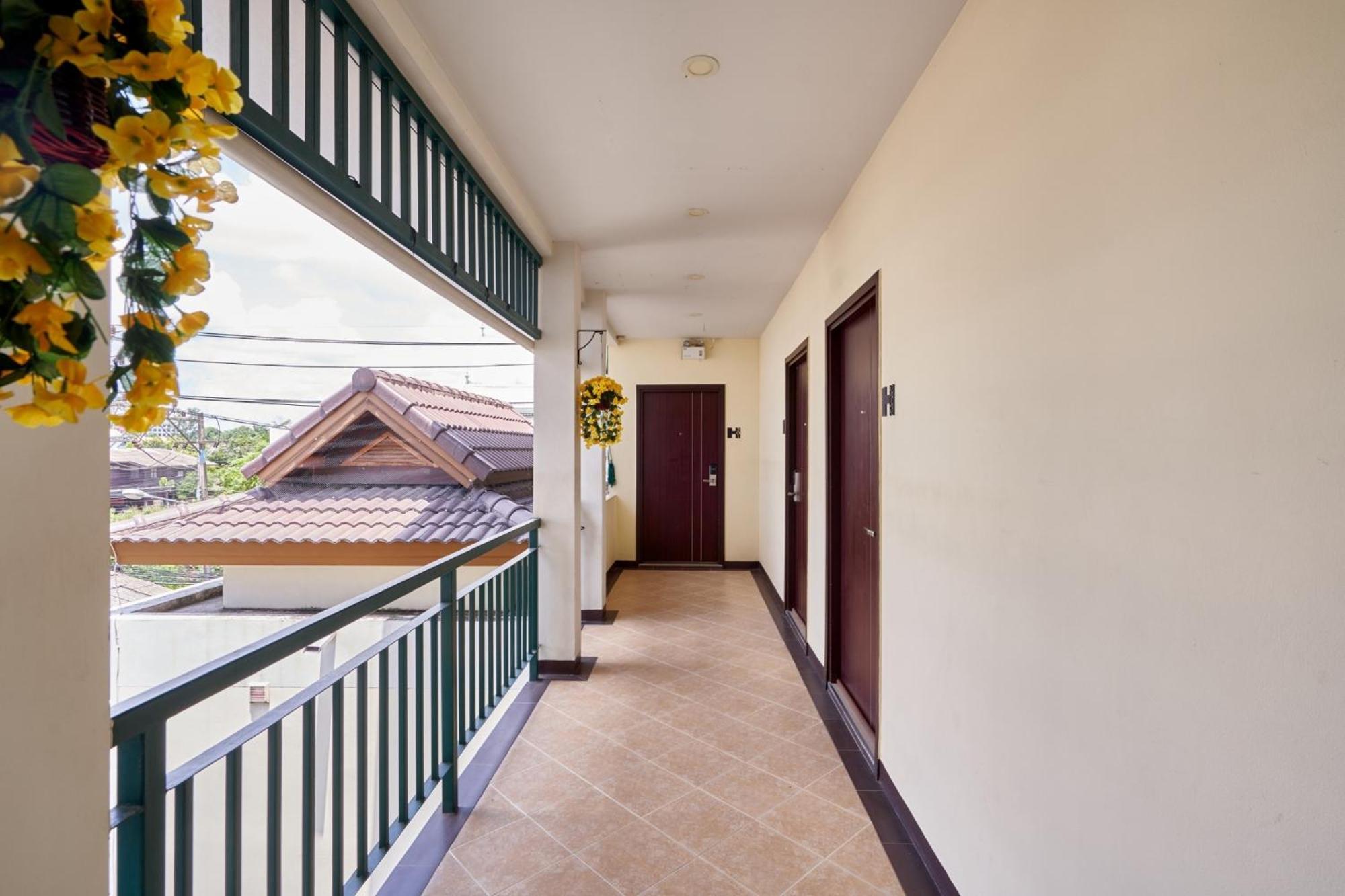 H Hotel Phrasing Chiang Mai Luaran gambar