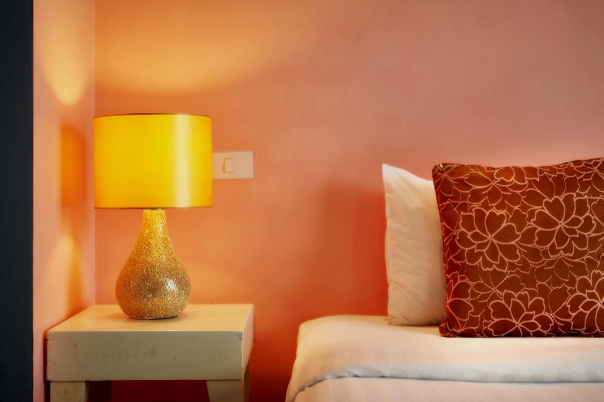 H Hotel Phrasing Chiang Mai Luaran gambar