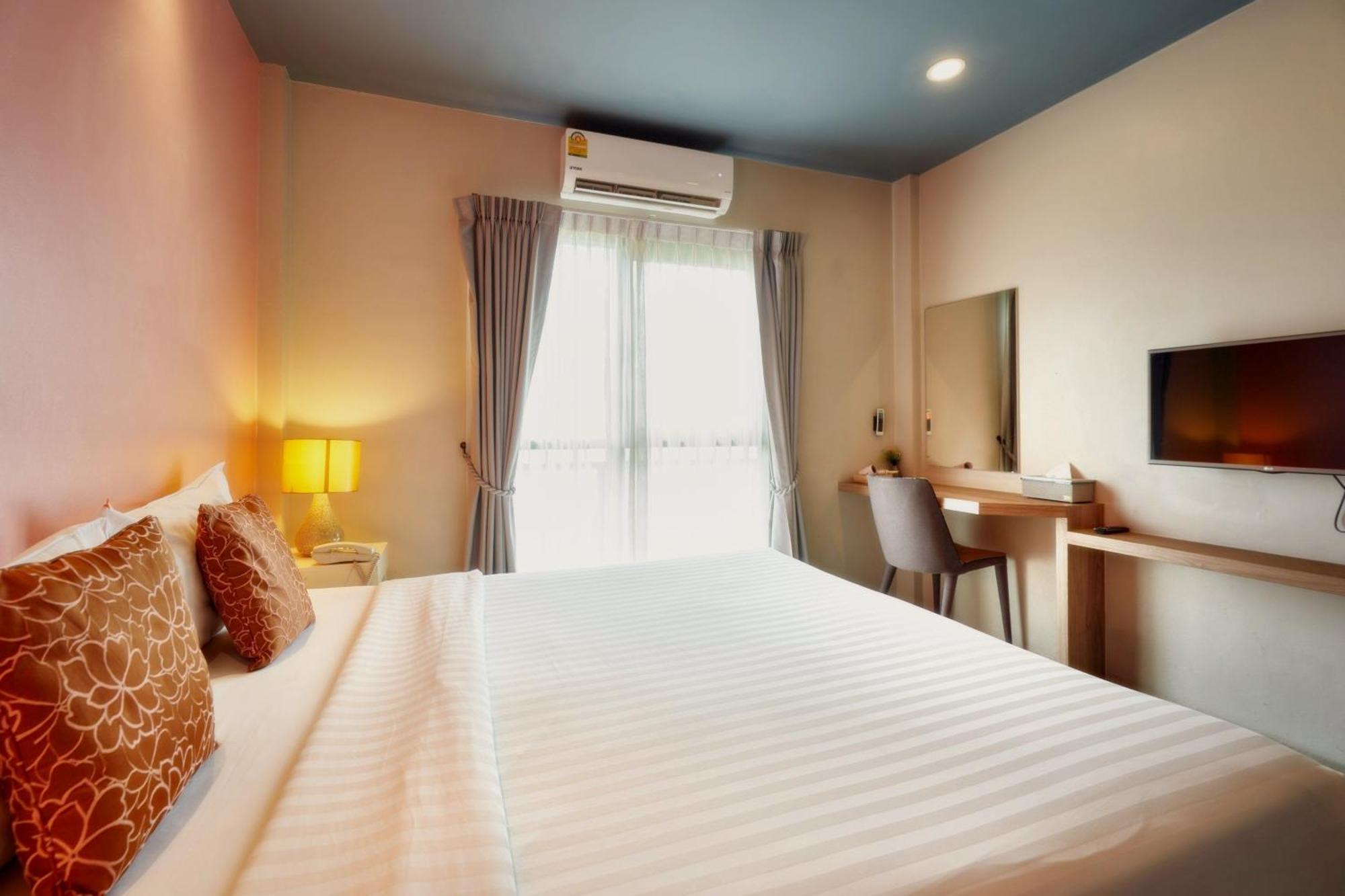 H Hotel Phrasing Chiang Mai Luaran gambar