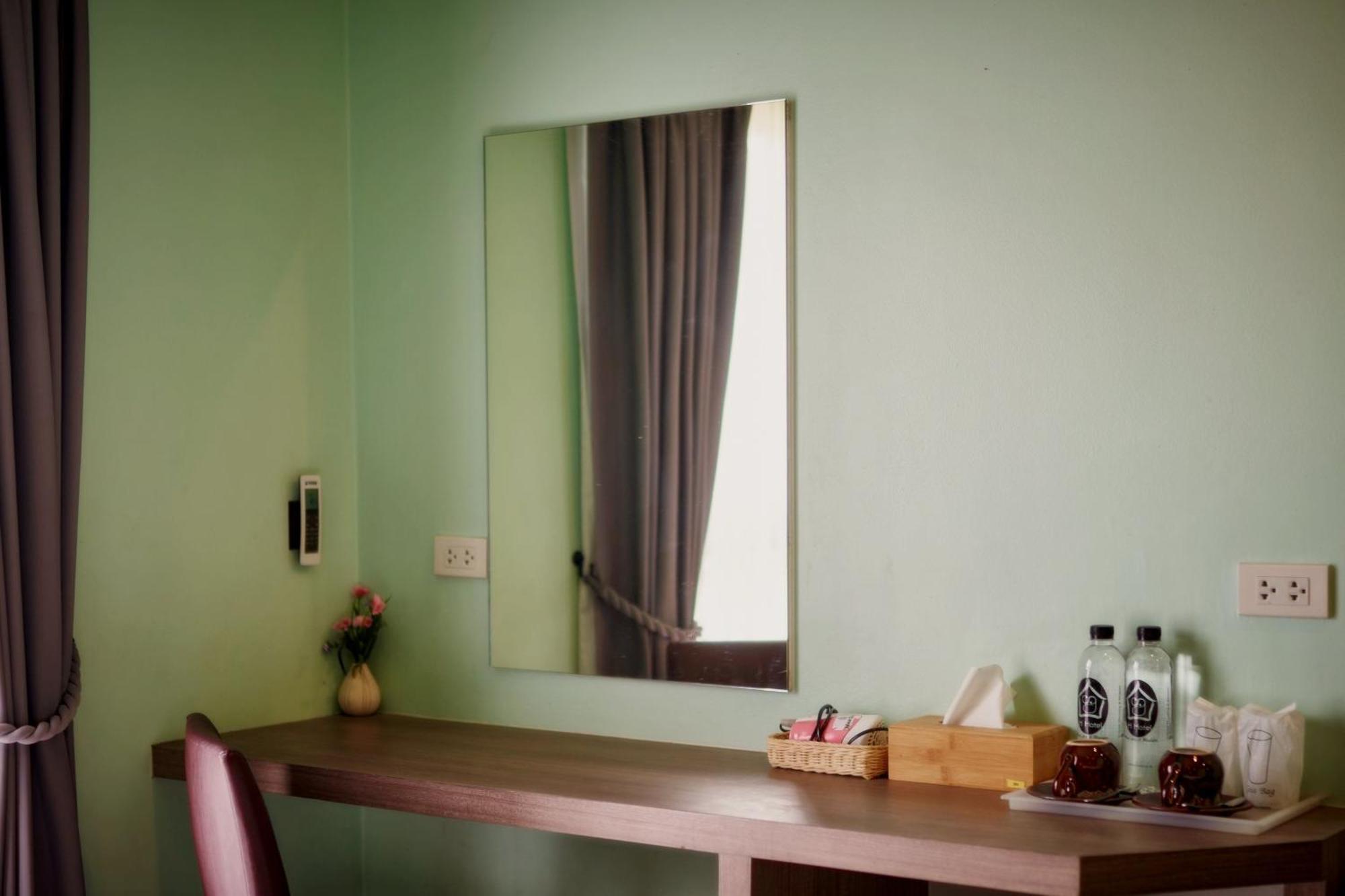 H Hotel Phrasing Chiang Mai Luaran gambar