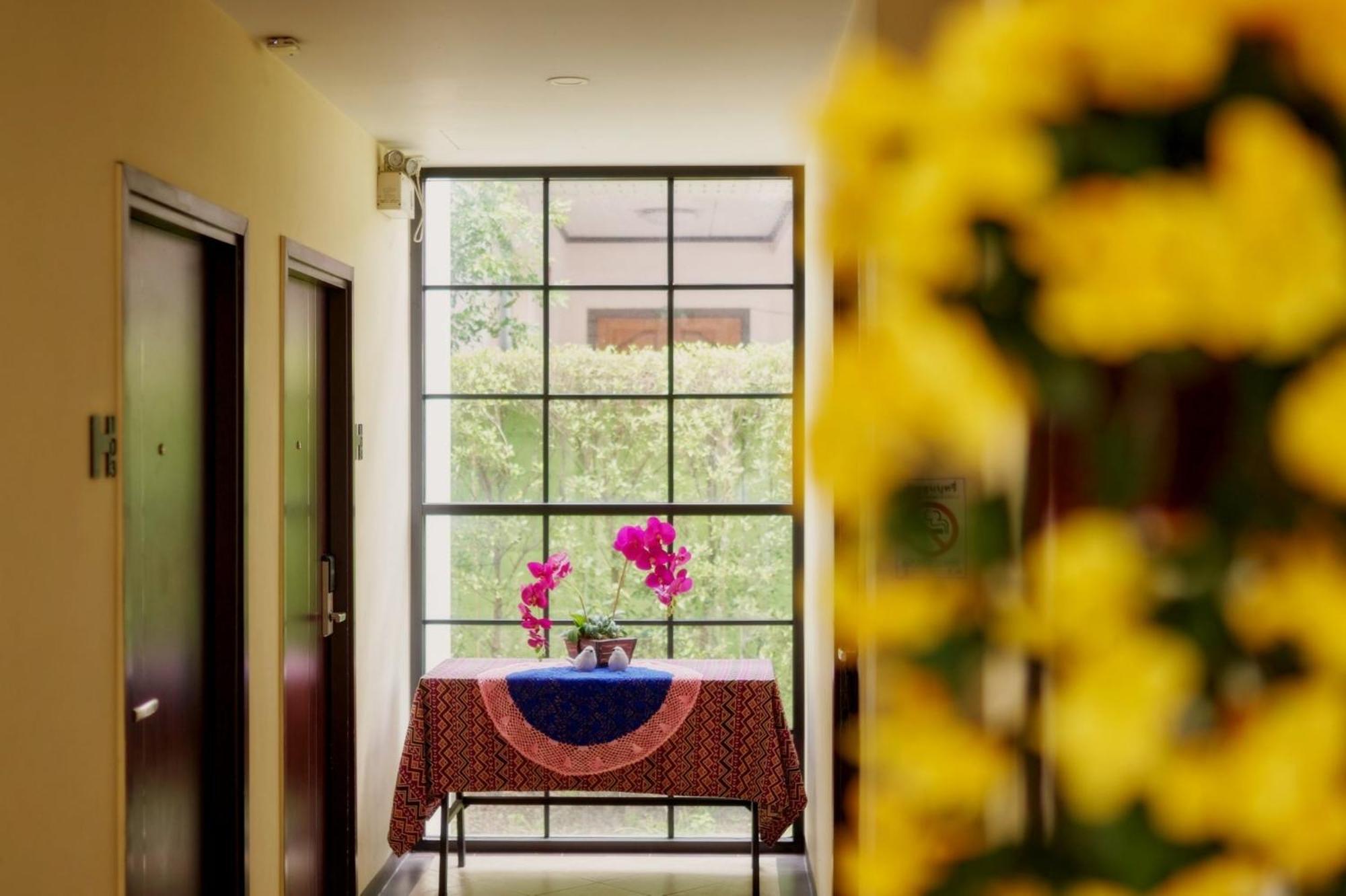 H Hotel Phrasing Chiang Mai Luaran gambar
