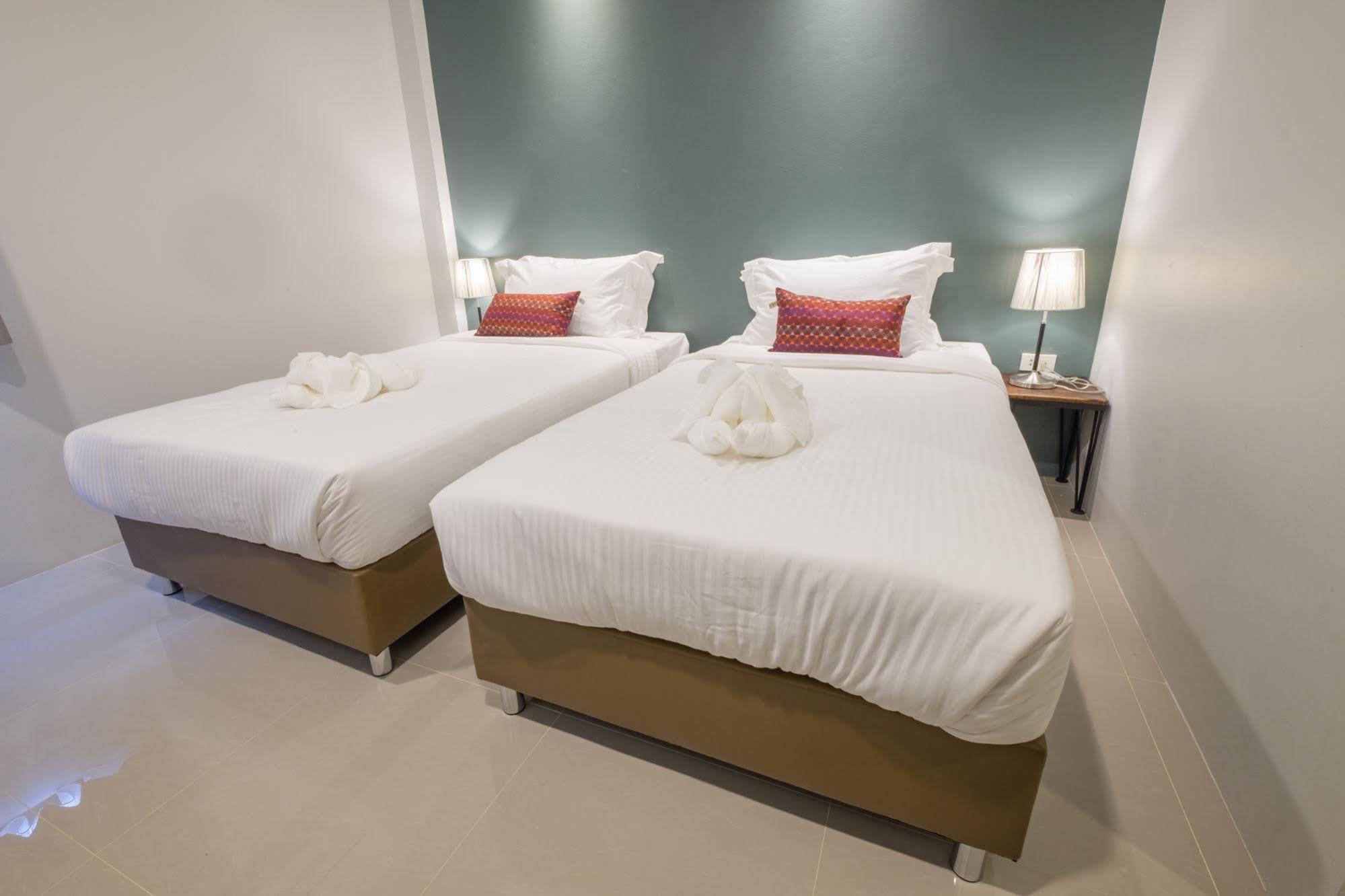 H Hotel Phrasing Chiang Mai Luaran gambar