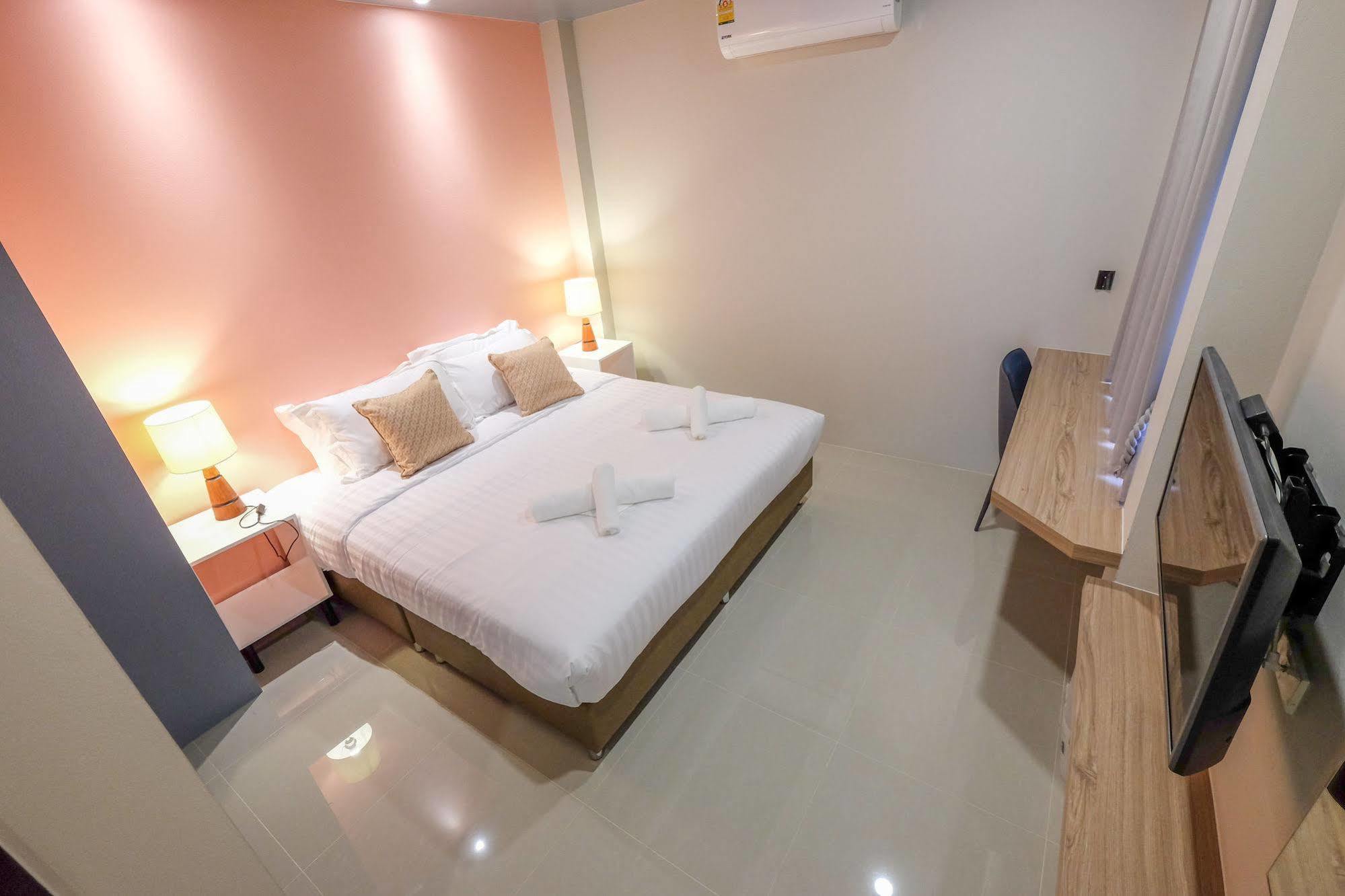 H Hotel Phrasing Chiang Mai Luaran gambar